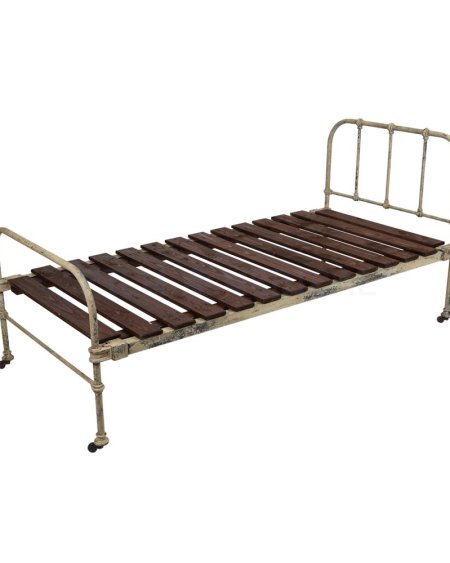 Cream Rusted Bed  